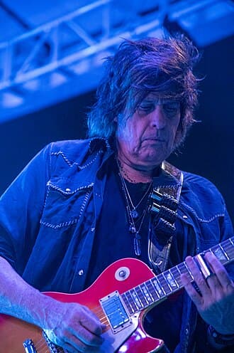 Dean DeLeo