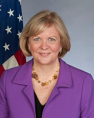 Anne Hall